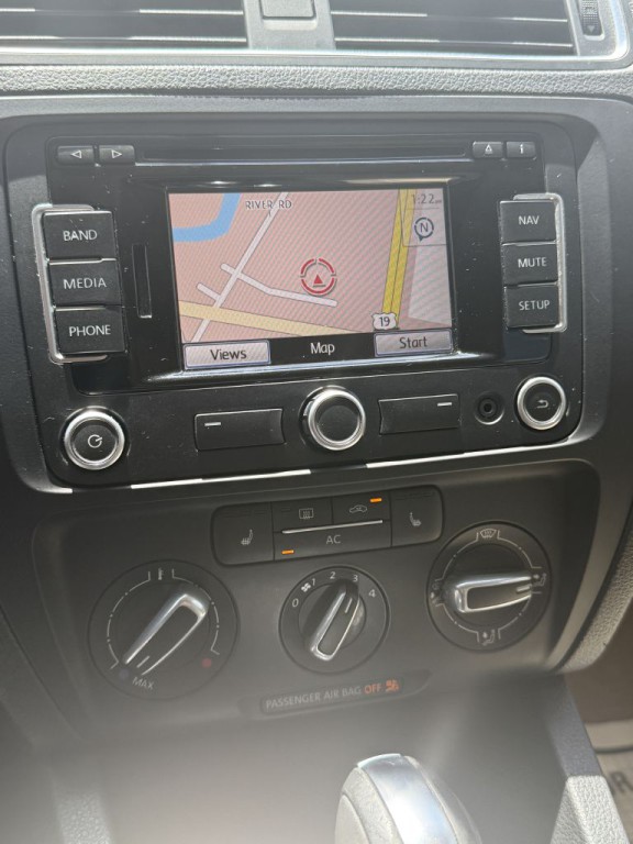 2011 Volkswagen Jetta Image 29