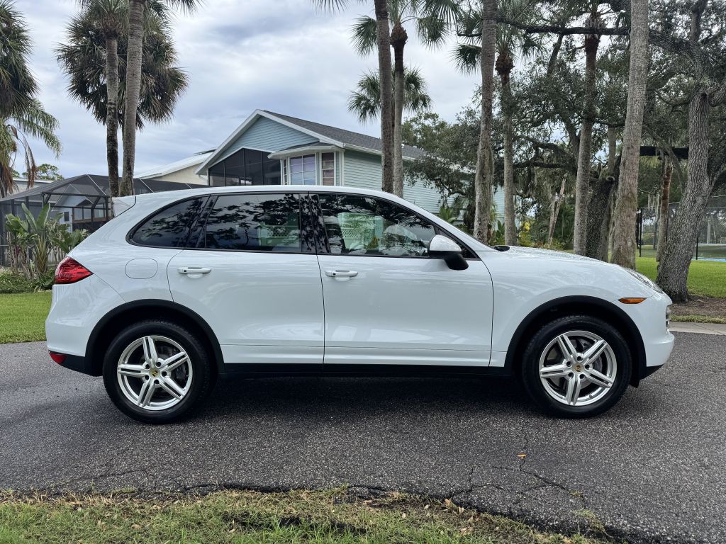 2014 Porsche Cayenne Image 5