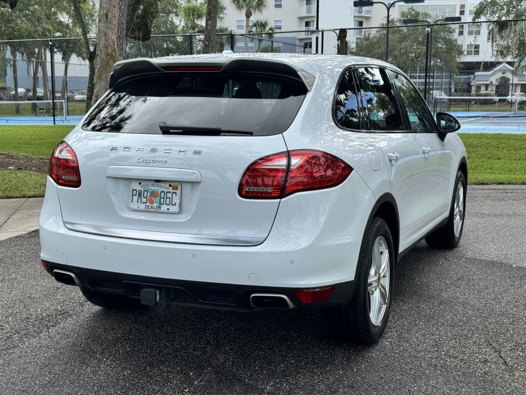 2014 Porsche Cayenne Image 6
