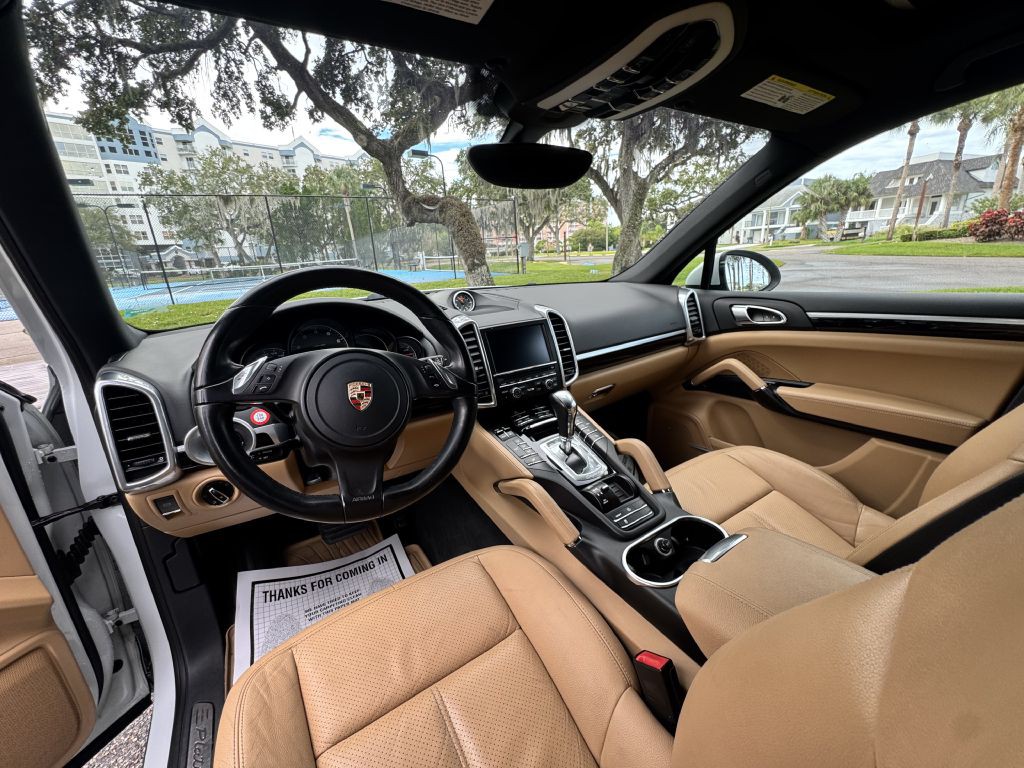 2014 Porsche Cayenne Image 9