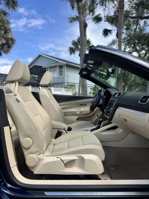 2012 Volkswagen Eos Image 16