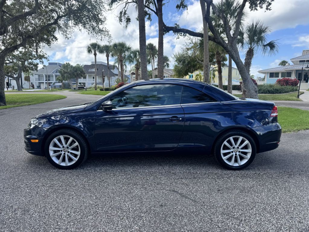 2012 Volkswagen Eos Image 8