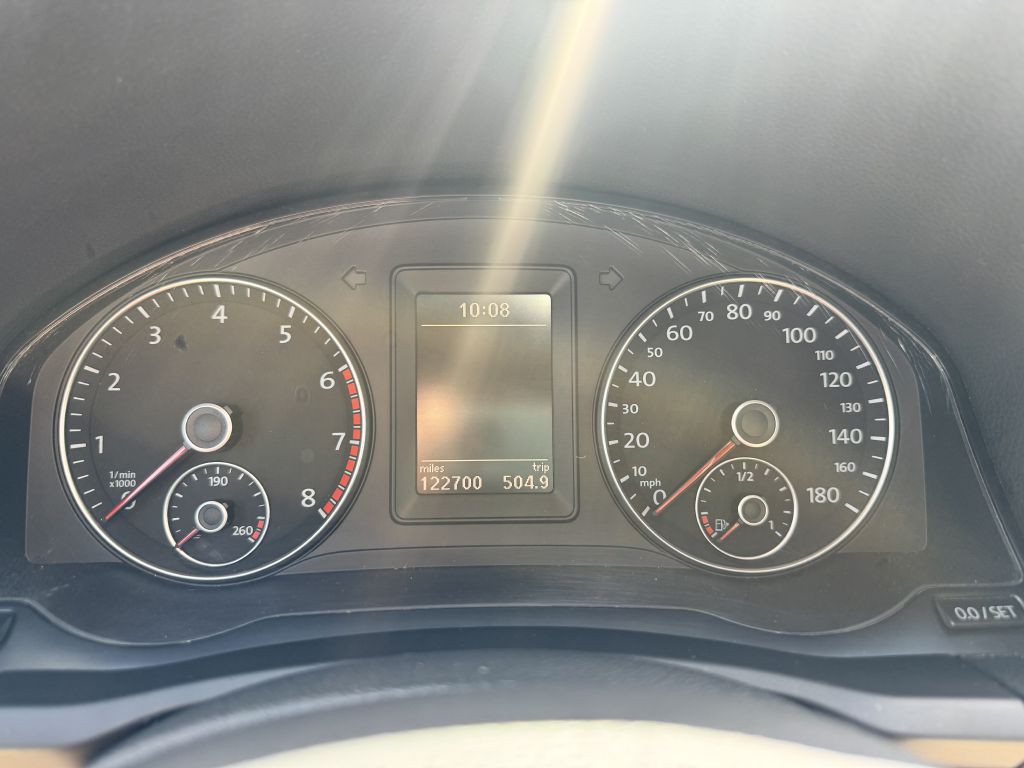 2012 Volkswagen Eos Image 24