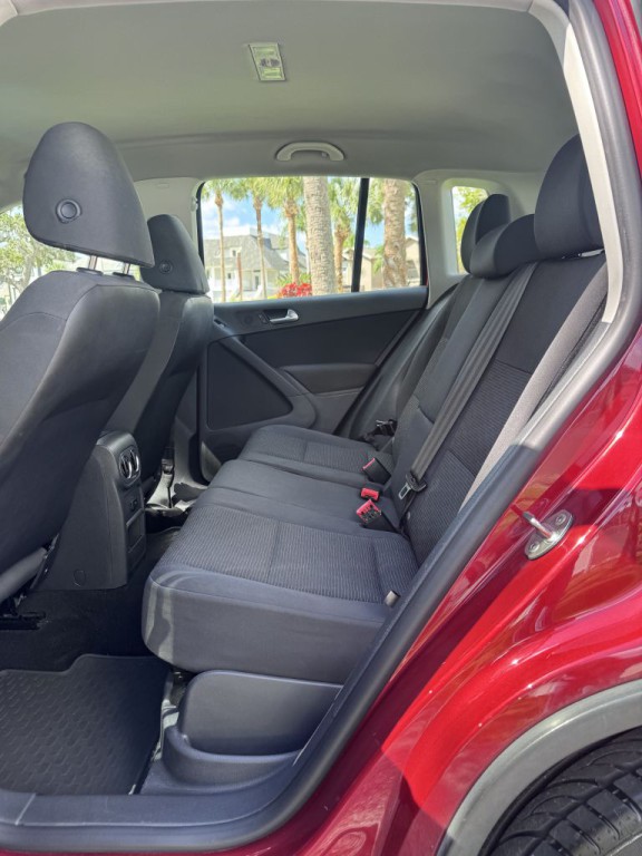 2014 Volkswagen Tiguan Image 12
