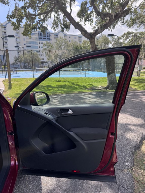 2014 Volkswagen Tiguan Image 20