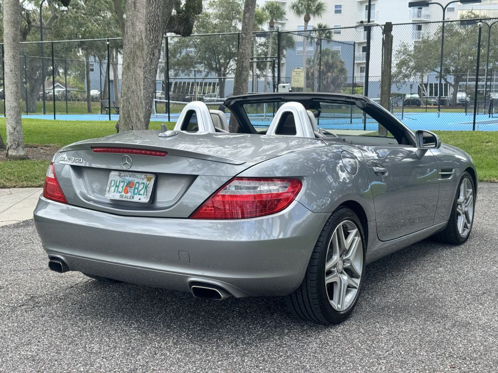 2015 Mercedes-Benz SLK-Class Image 9