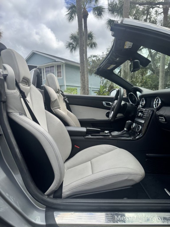 2015 Mercedes-Benz SLK-Class Image 17