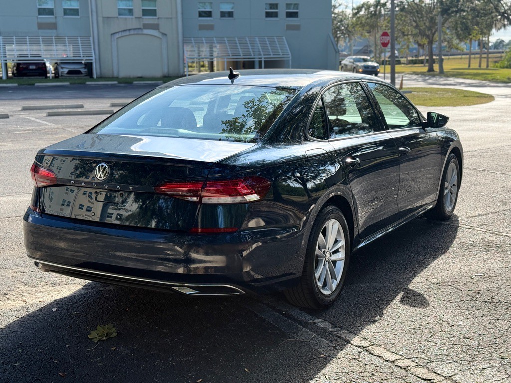 2021 Volkswagen Passat Image 5