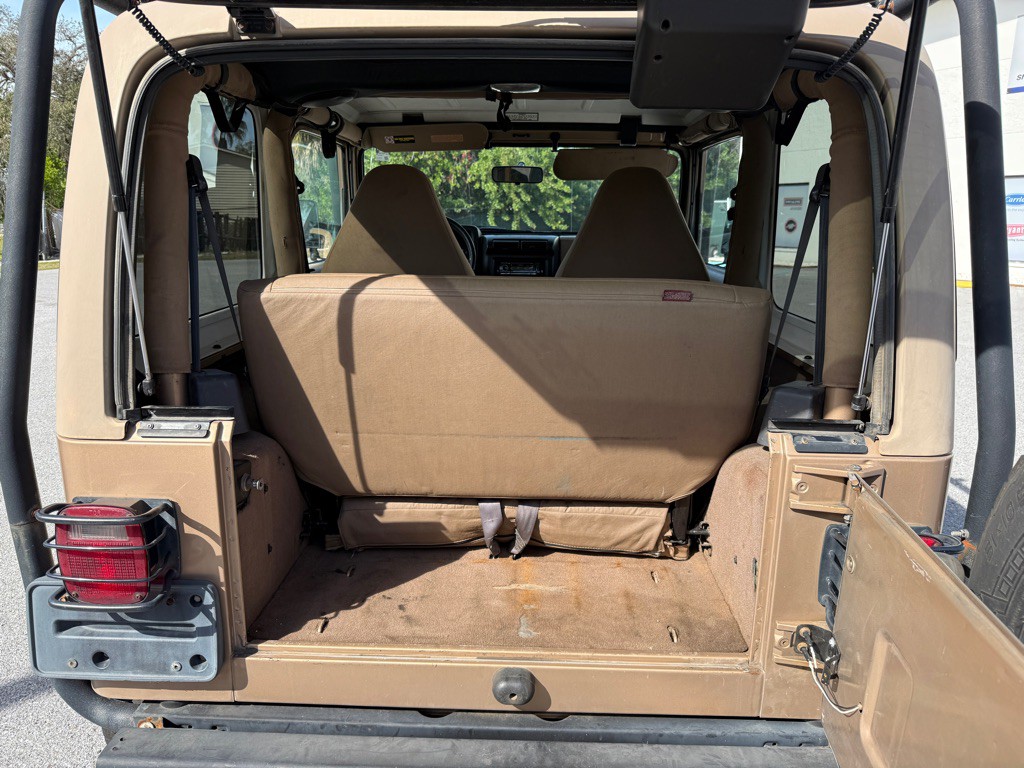 1999 Jeep Wrangler Image 21