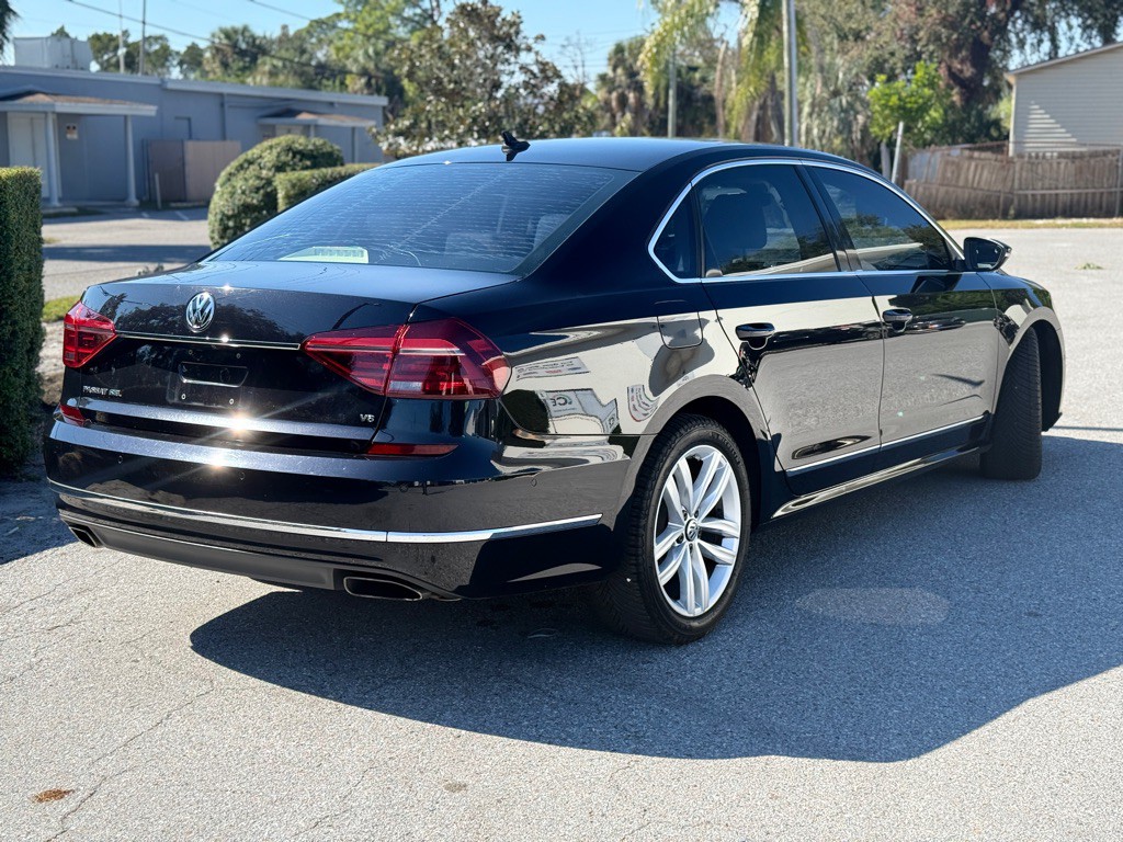 2017 Volkswagen Passat Image 5