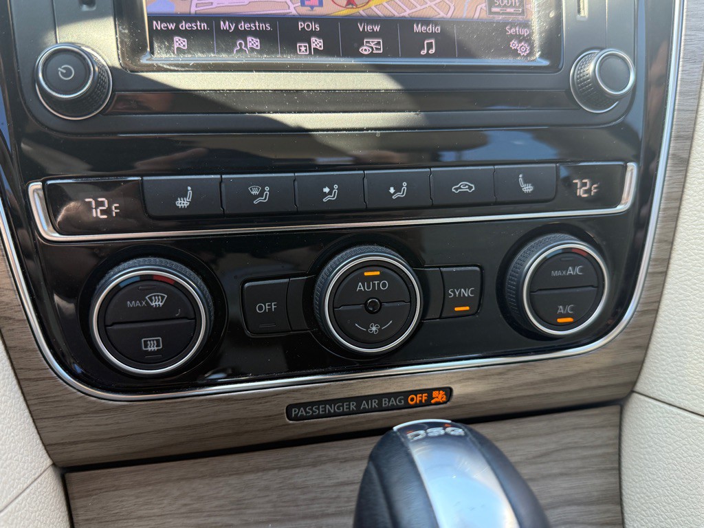 2017 Volkswagen Passat Image 20