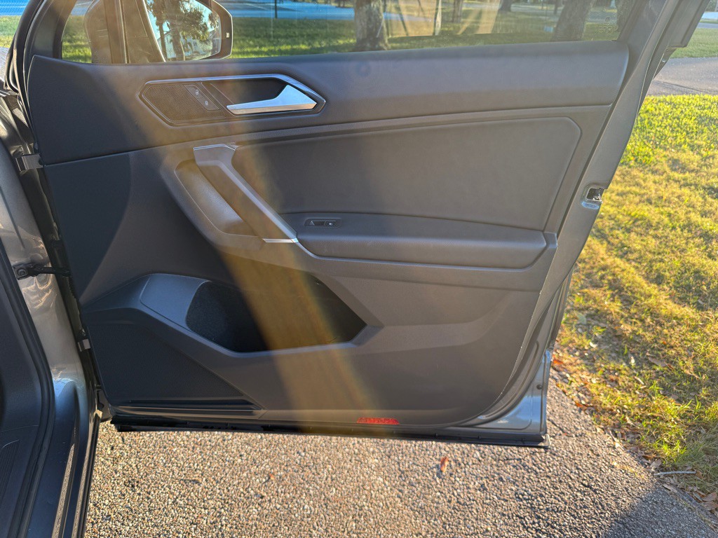 2018 Volkswagen Tiguan Image 23