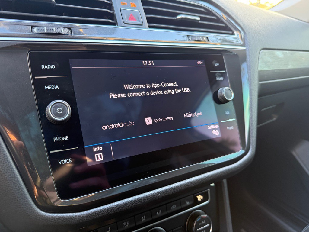 2018 Volkswagen Tiguan Image 26