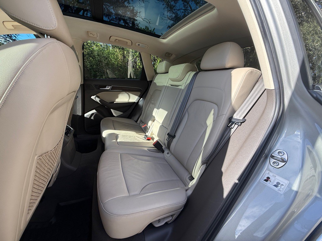 2016 Audi Q5 Image 12