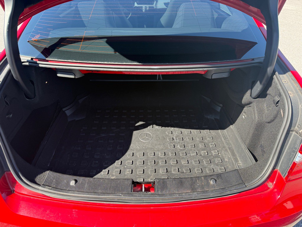 2010 Mercedes-Benz E-Class Image 14