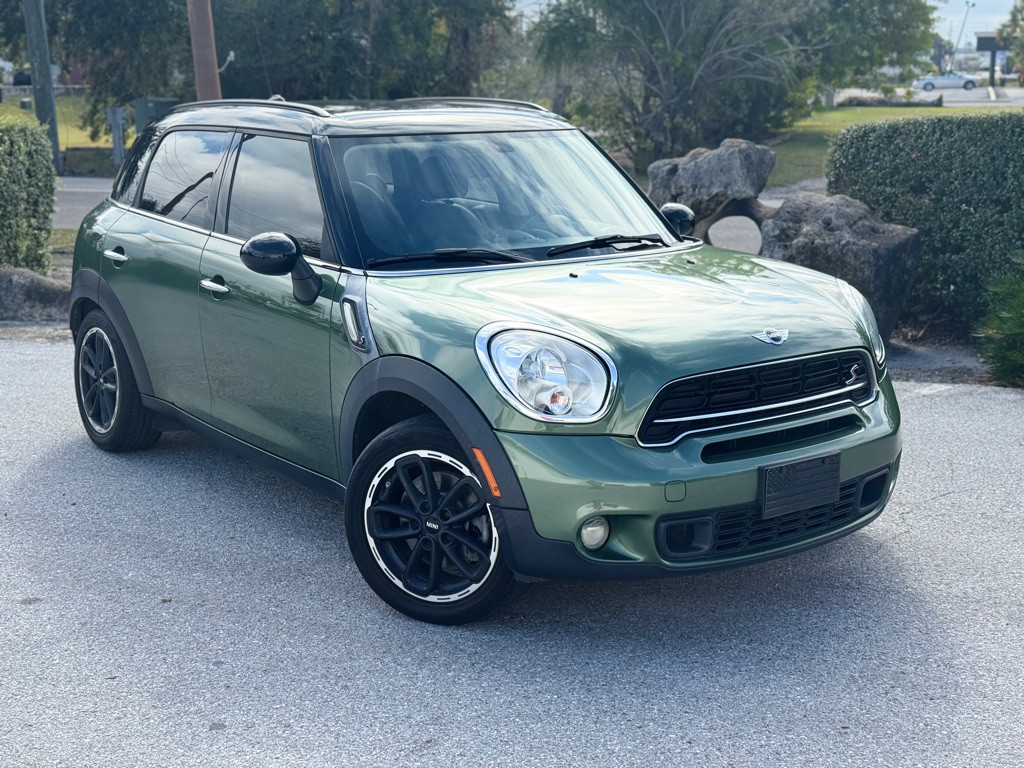 2016 MINI Cooper Image 1