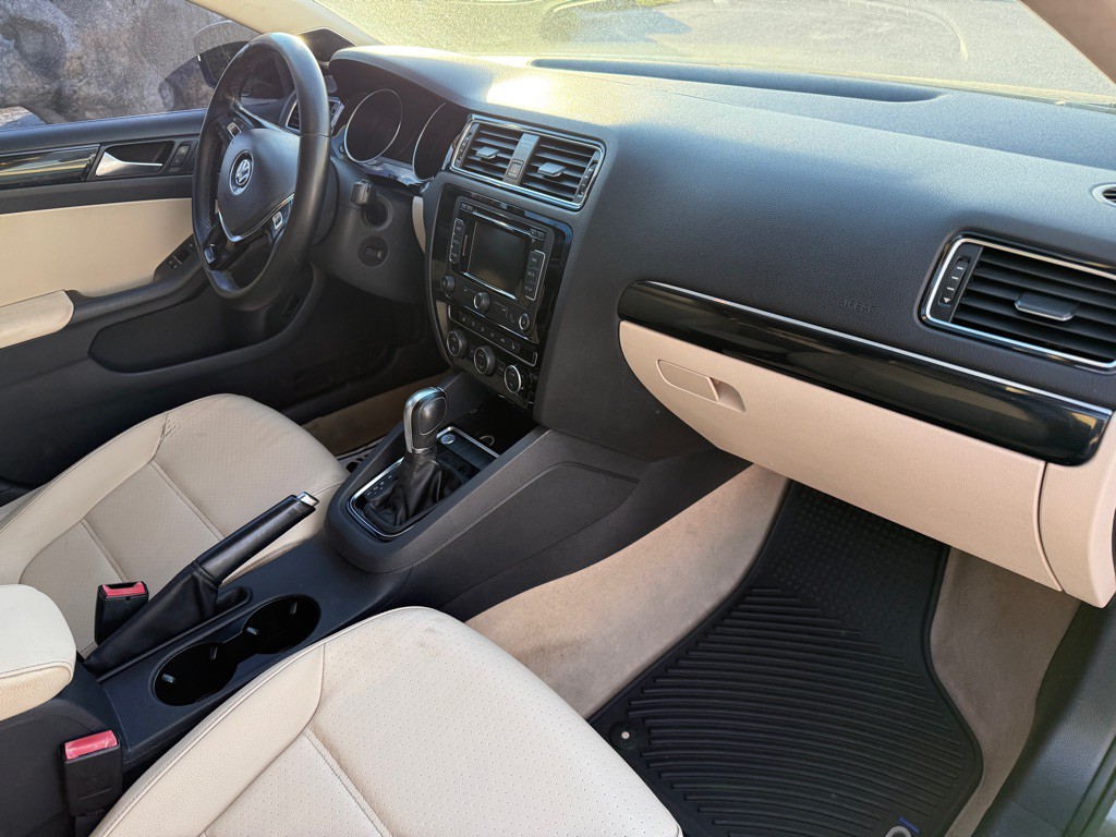 2015 Volkswagen Jetta Image 21