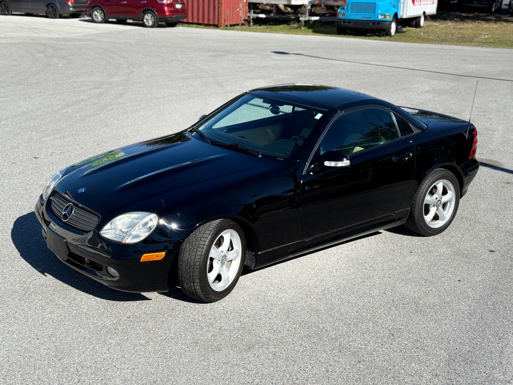 2003 Mercedes-Benz SLK-Class Image 16