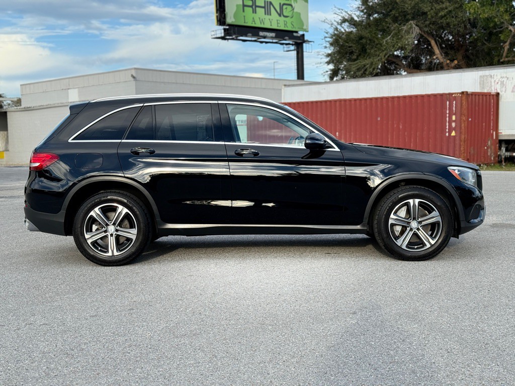 2016 Mercedes-Benz GLC-Class Image 6