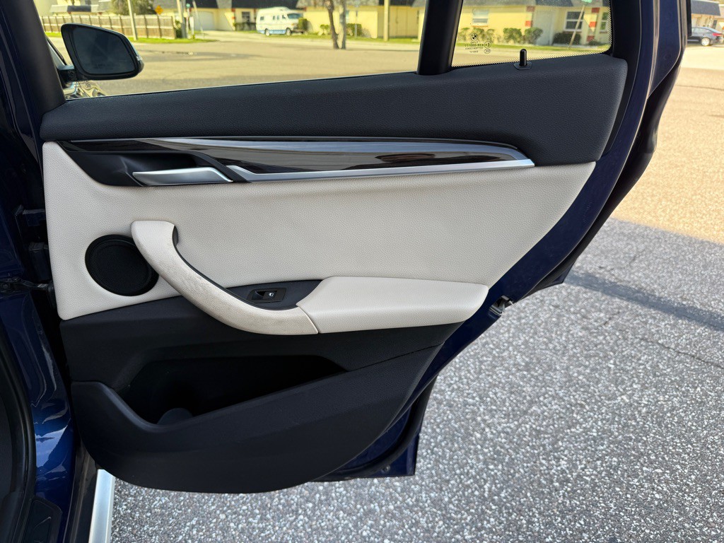 2018 BMW X1 Image 19