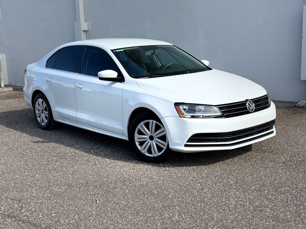2017 Volkswagen Jetta Image 1