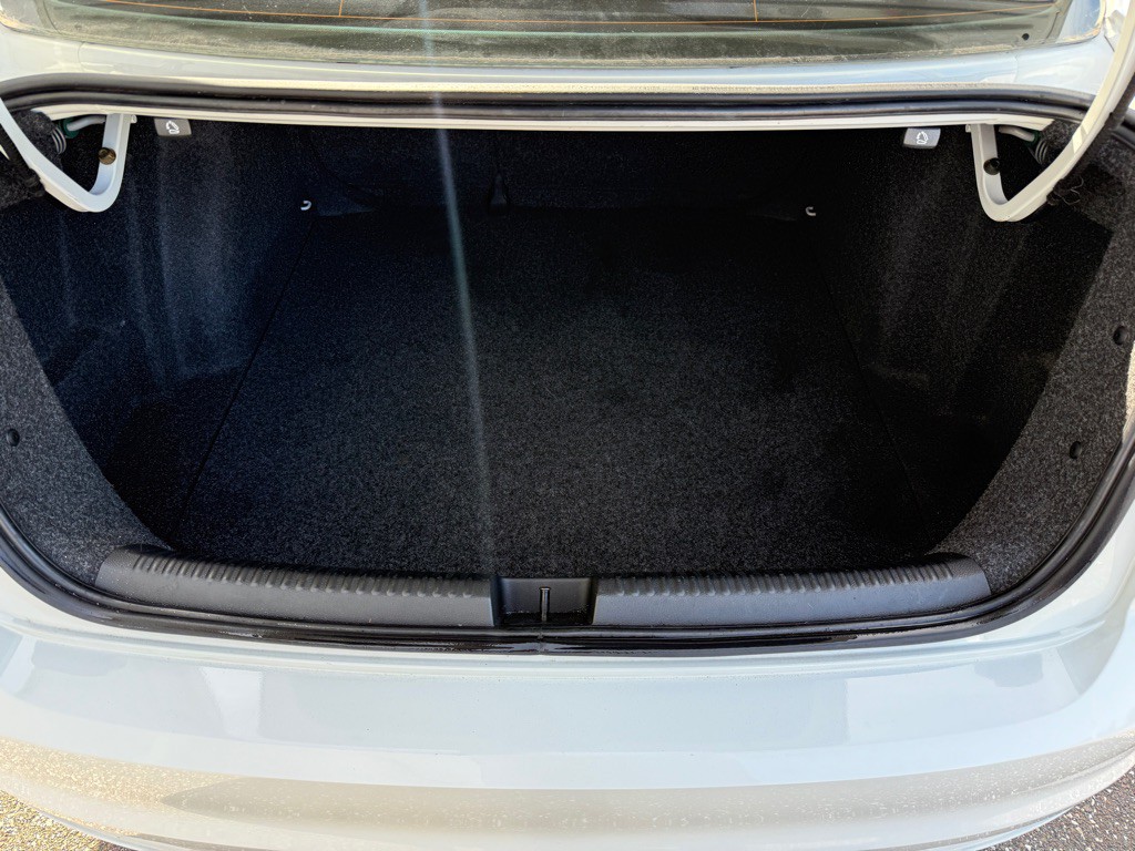 2017 Volkswagen Jetta Image 13