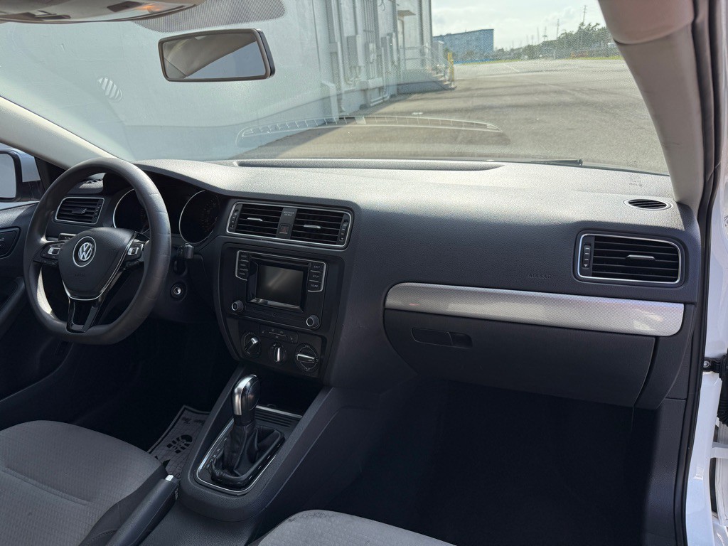 2017 Volkswagen Jetta Image 18