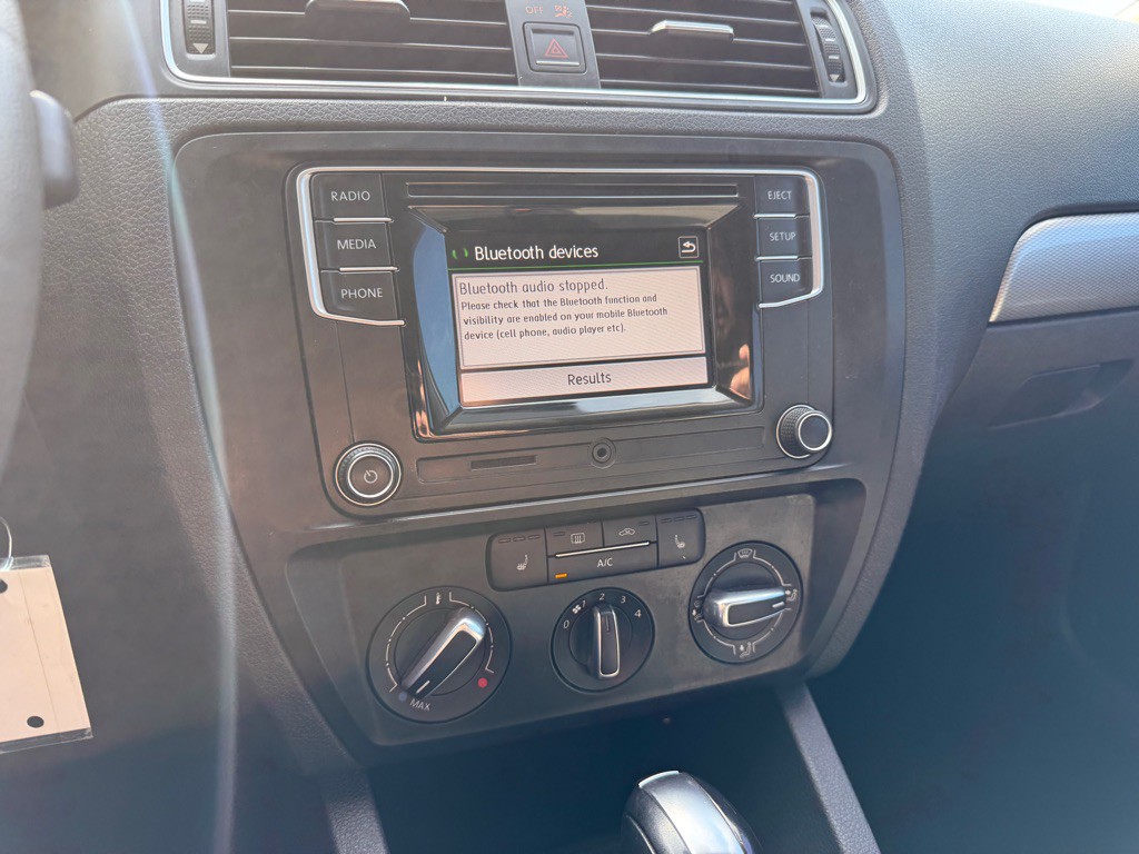 2017 Volkswagen Jetta Image 20