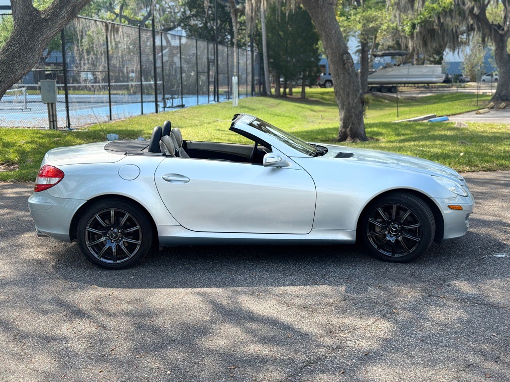 2005 Mercedes-Benz SLK-Class Image 7