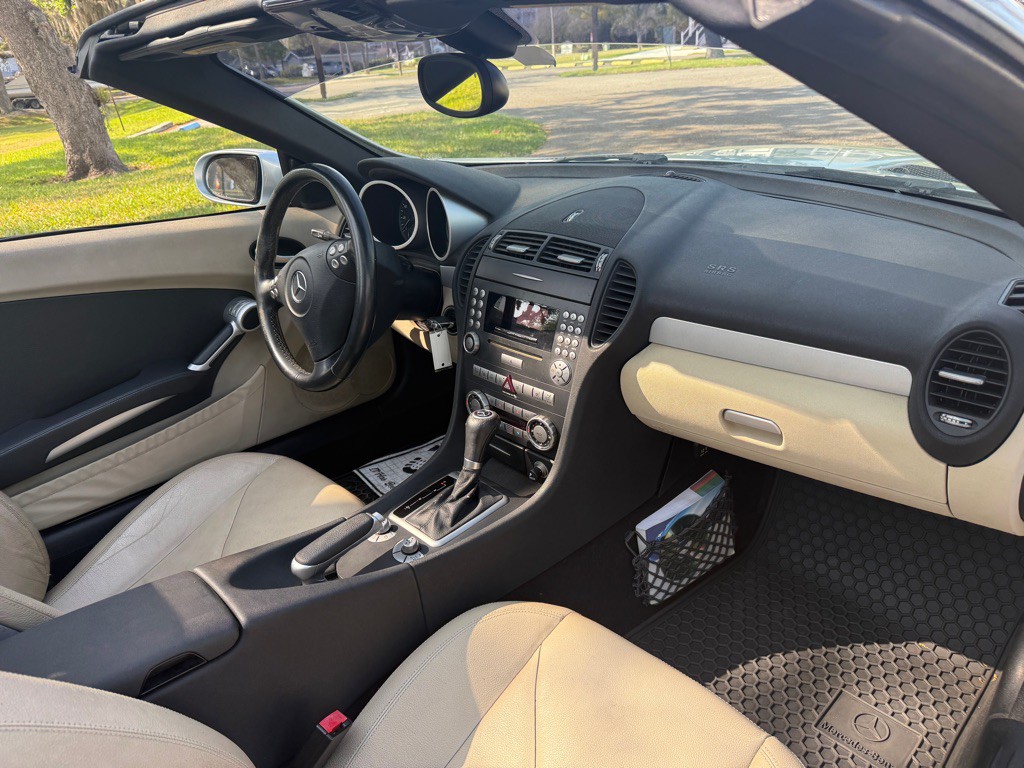 2005 Mercedes-Benz SLK-Class Image 14