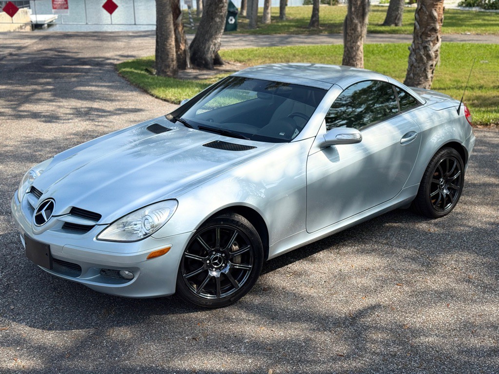 2005 Mercedes-Benz SLK-Class Image 16