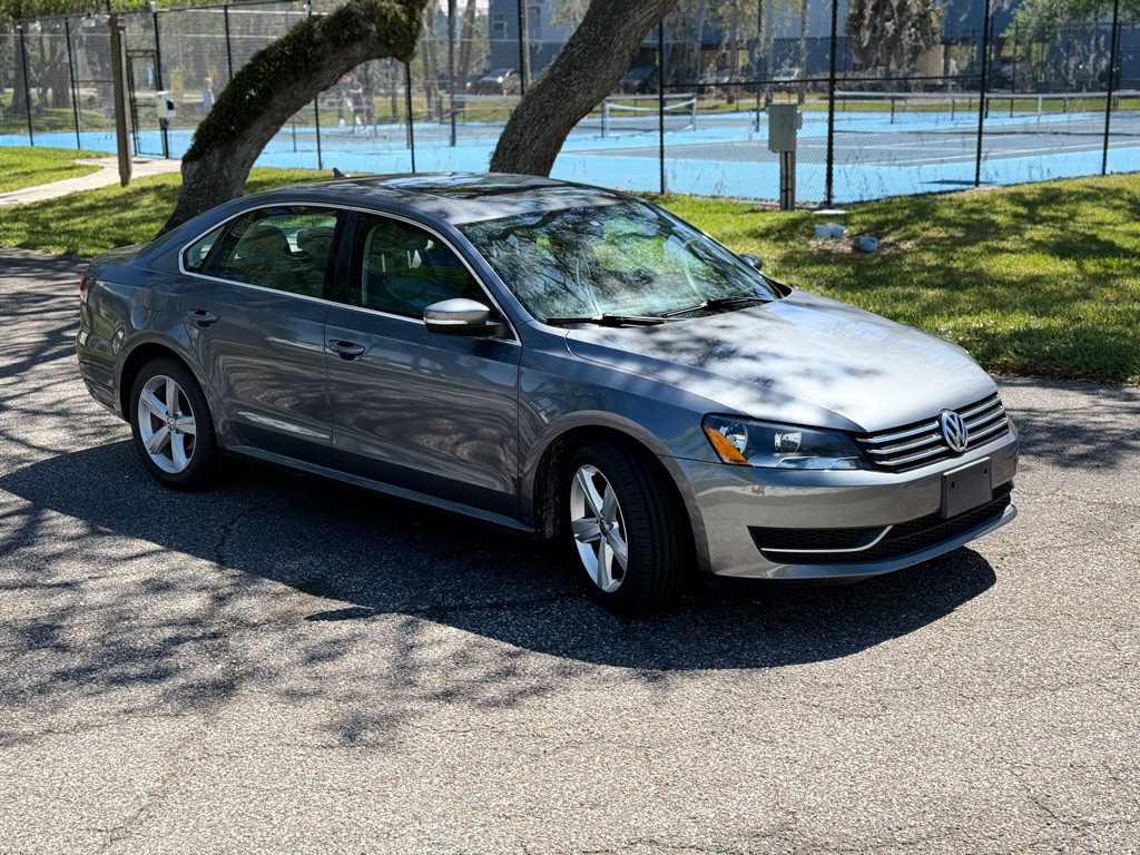 2013 Volkswagen Passat Image 7