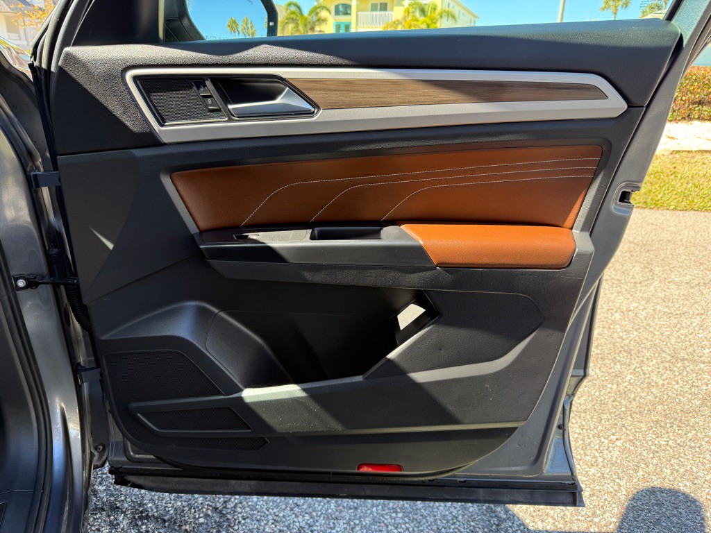 2021 Volkswagen Atlas Image 27