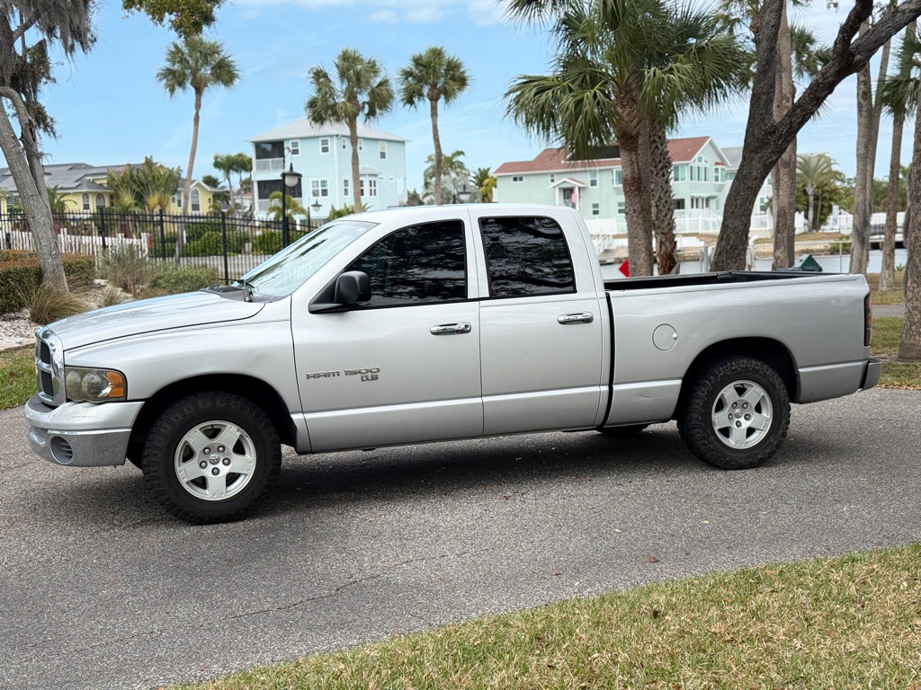 2005 Dodge Ram 1500 Image 2