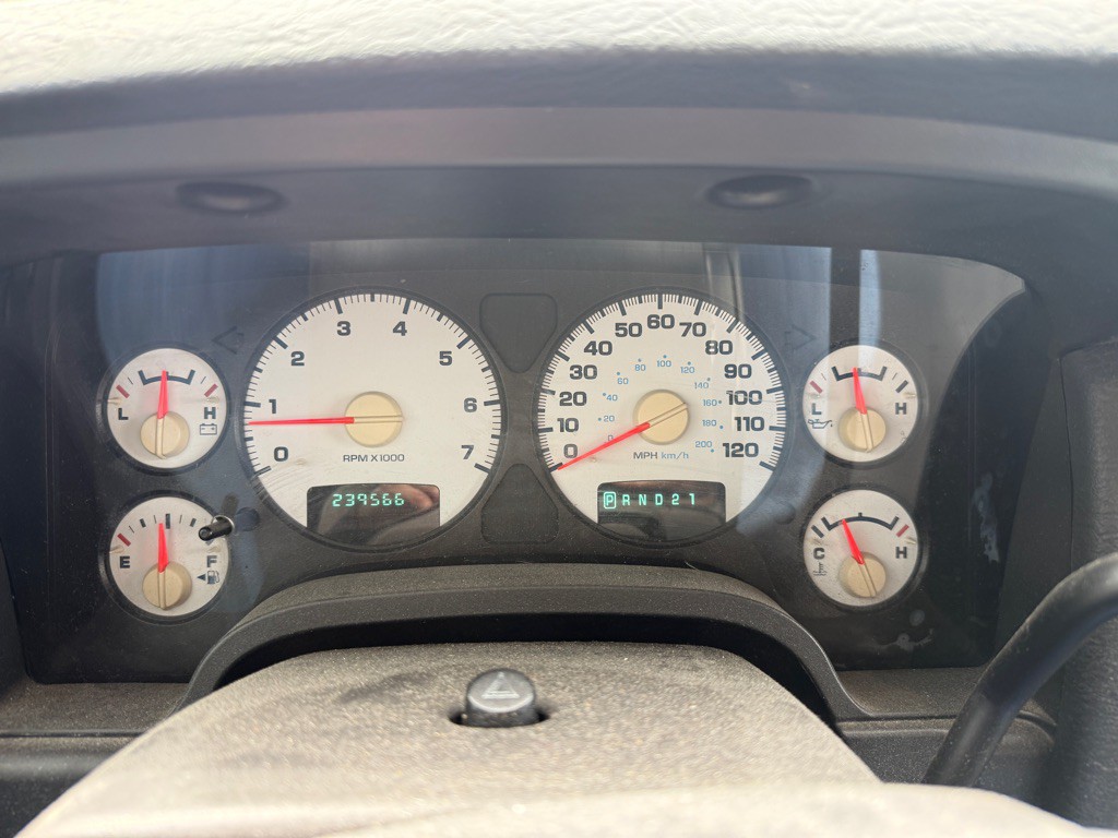 2005 Dodge Ram 1500 Image 16