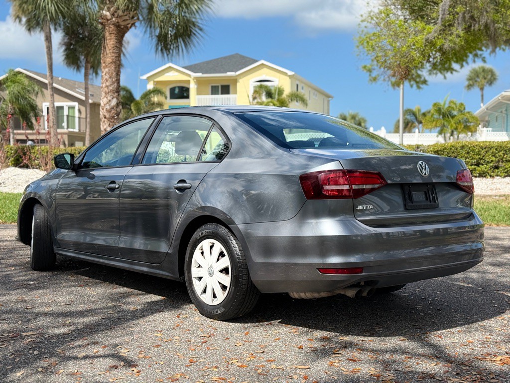 2016 Volkswagen Jetta Image 3