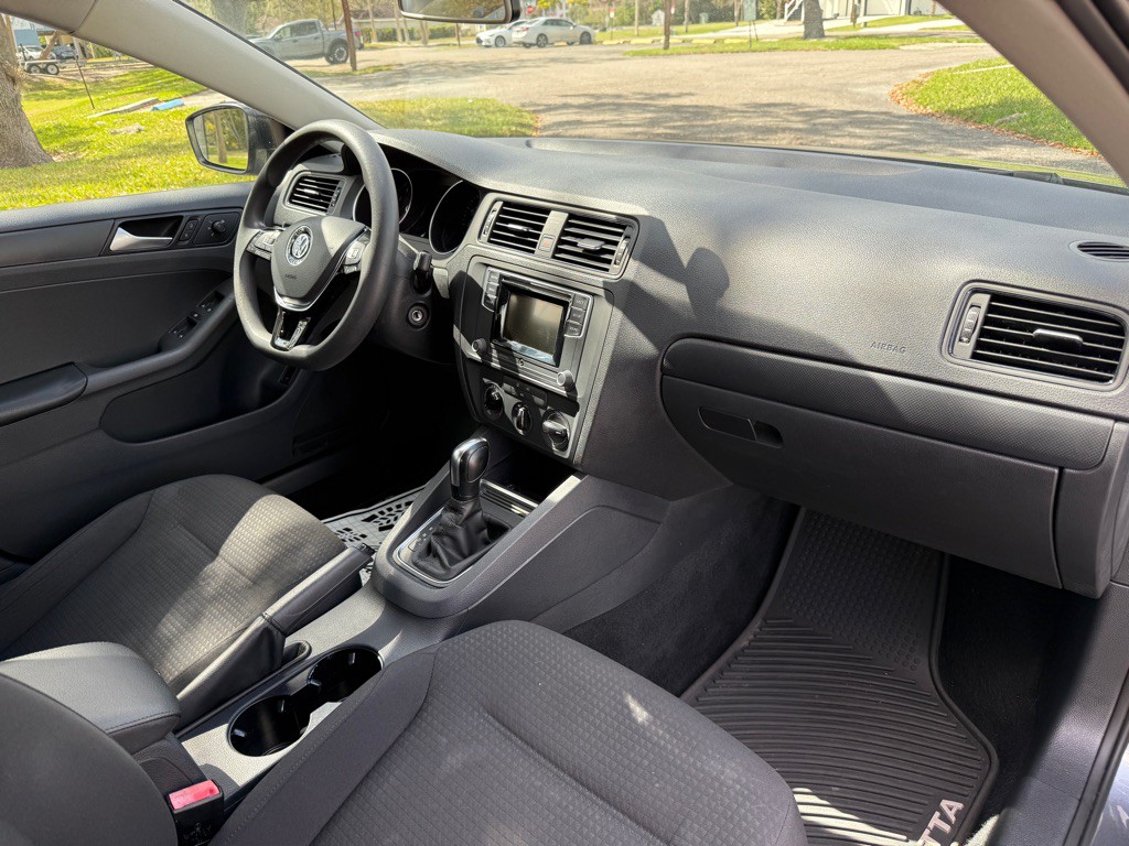 2016 Volkswagen Jetta Image 20
