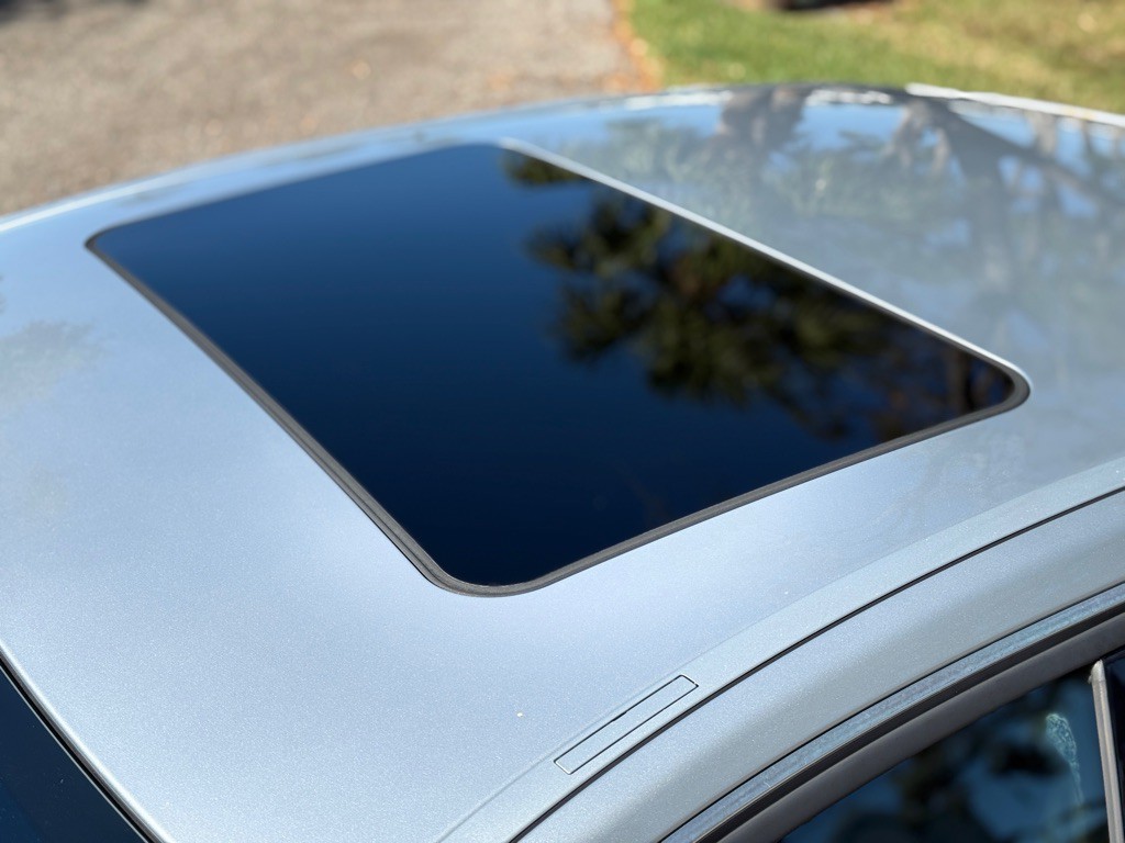 2011 Mercedes-Benz E-Class Image 8