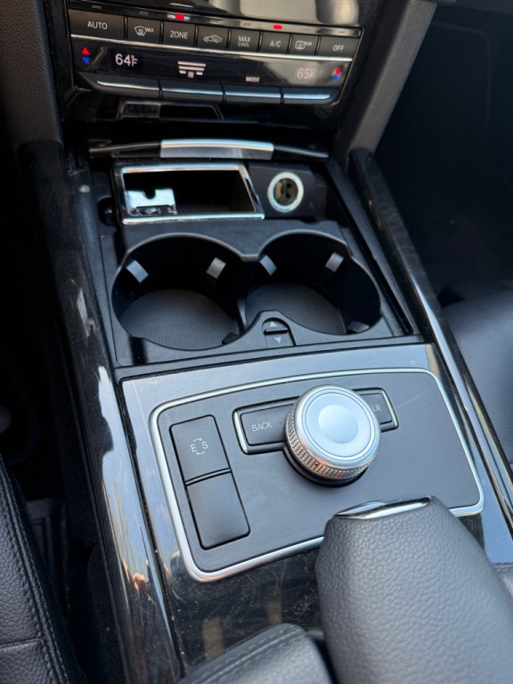 2011 Mercedes-Benz E-Class Image 26