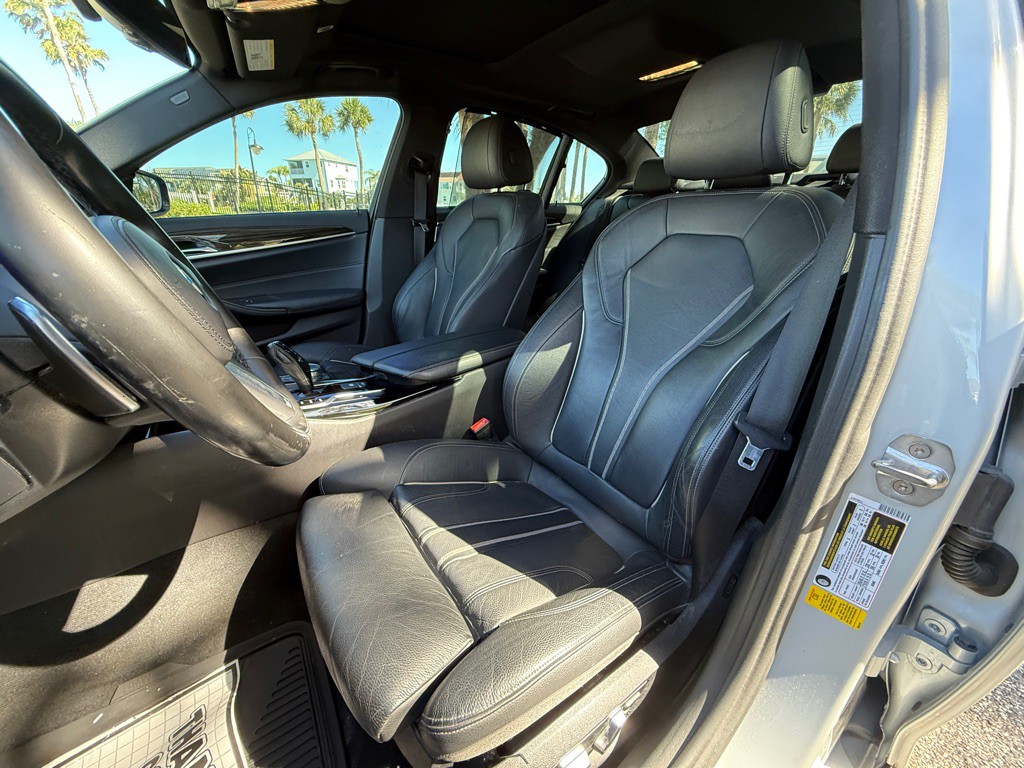 2019 BMW 5 Series Image 9