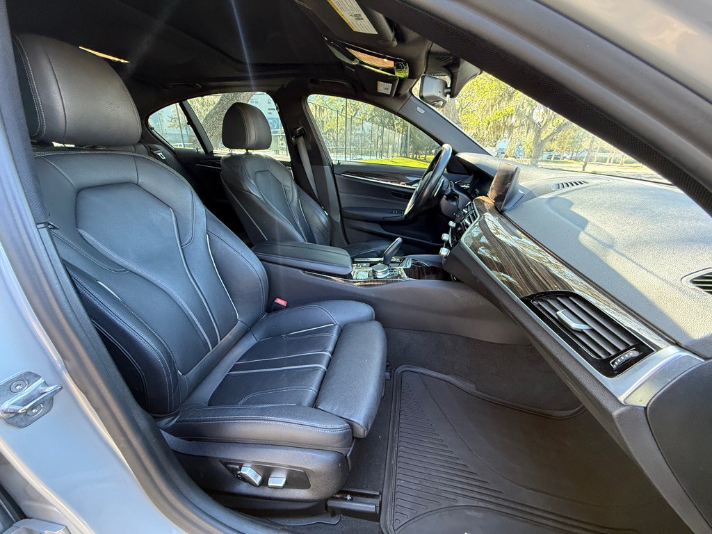 2019 BMW 5 Series Image 18