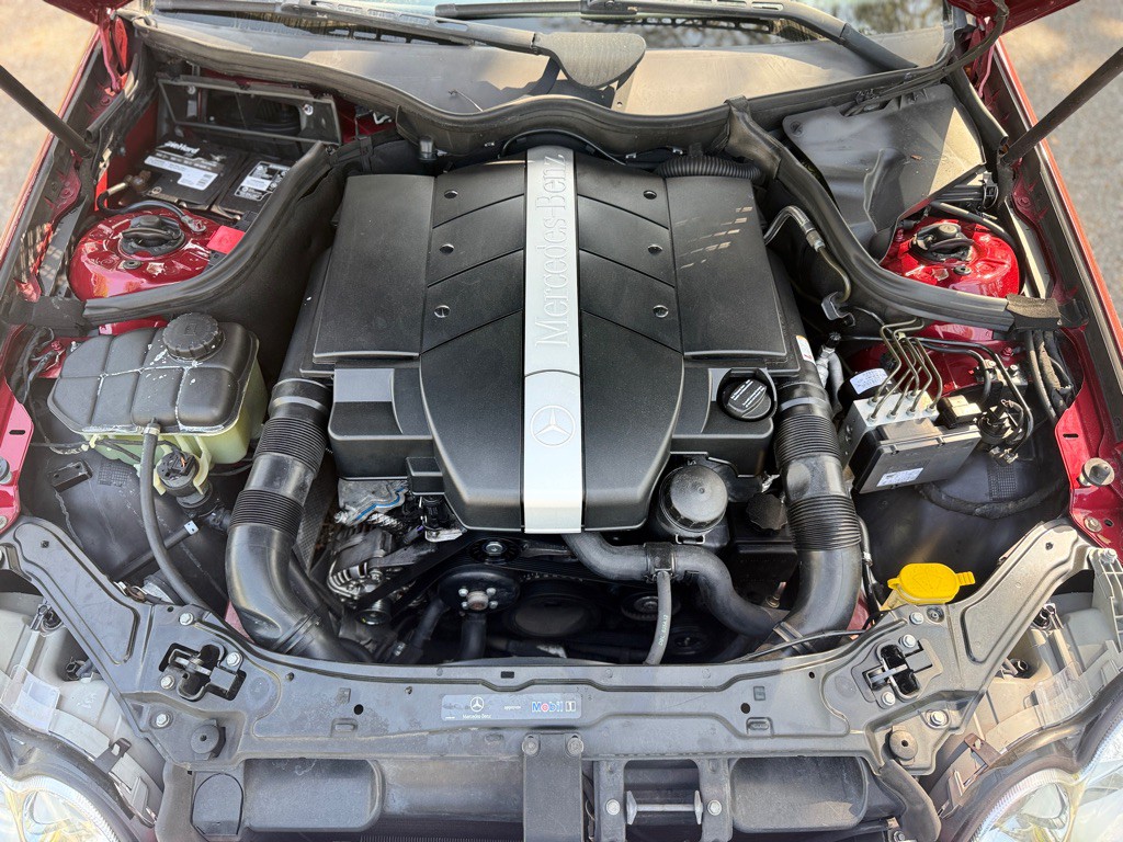 2004 Mercedes-Benz CLK-Class Image 10