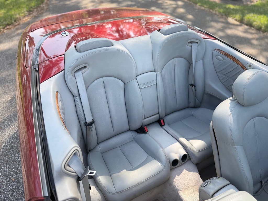 2004 Mercedes-Benz CLK-Class Image 18