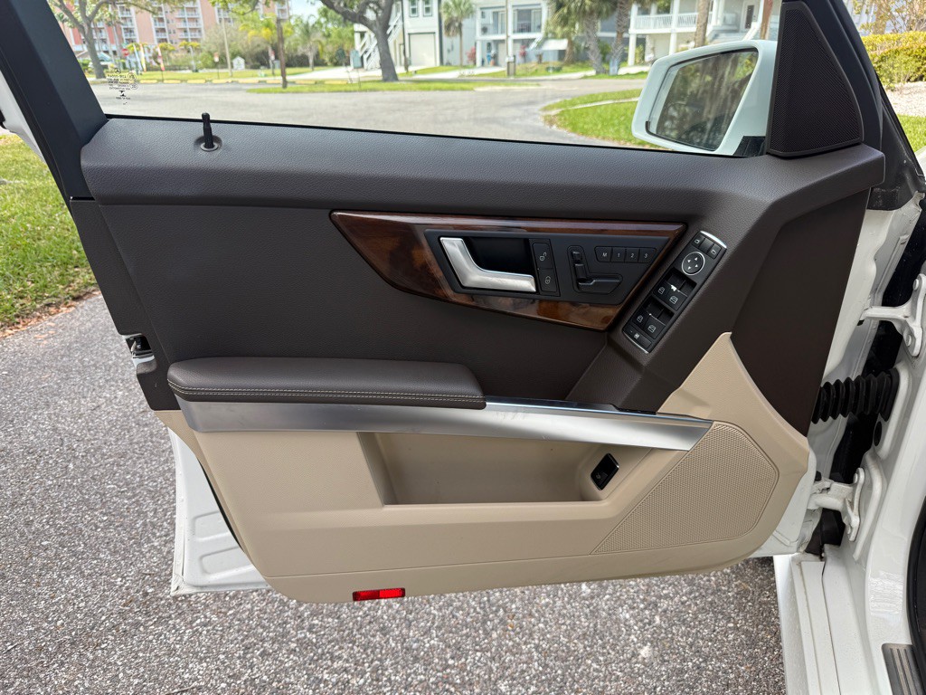 2015 Mercedes-Benz GLK-Class Image 12