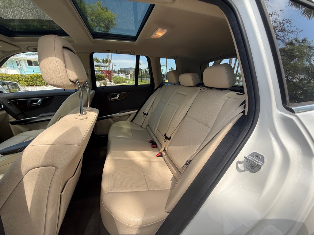 2015 Mercedes-Benz GLK-Class Image 13