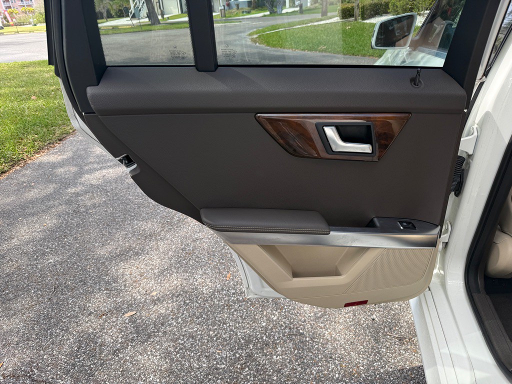 2015 Mercedes-Benz GLK-Class Image 15