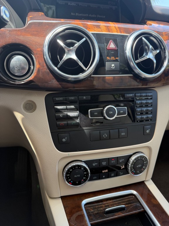 2015 Mercedes-Benz GLK-Class Image 25