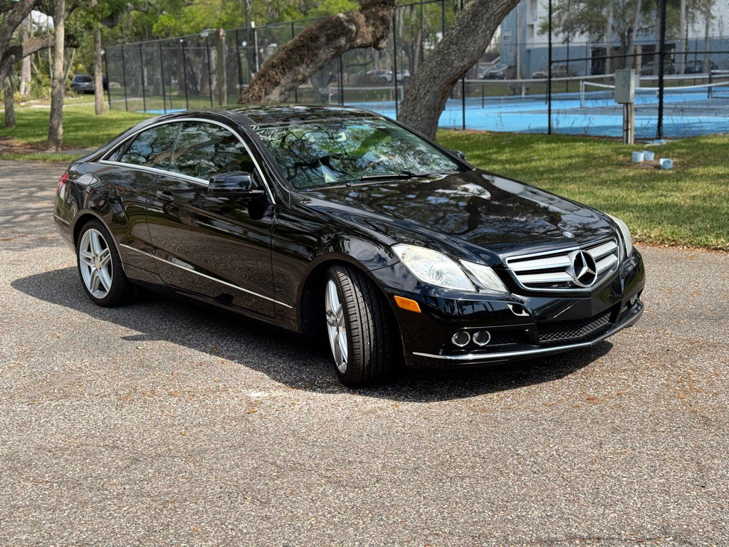 2011 Mercedes-Benz E-Class Image 6