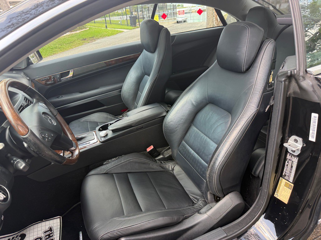 2011 Mercedes-Benz E-Class Image 9