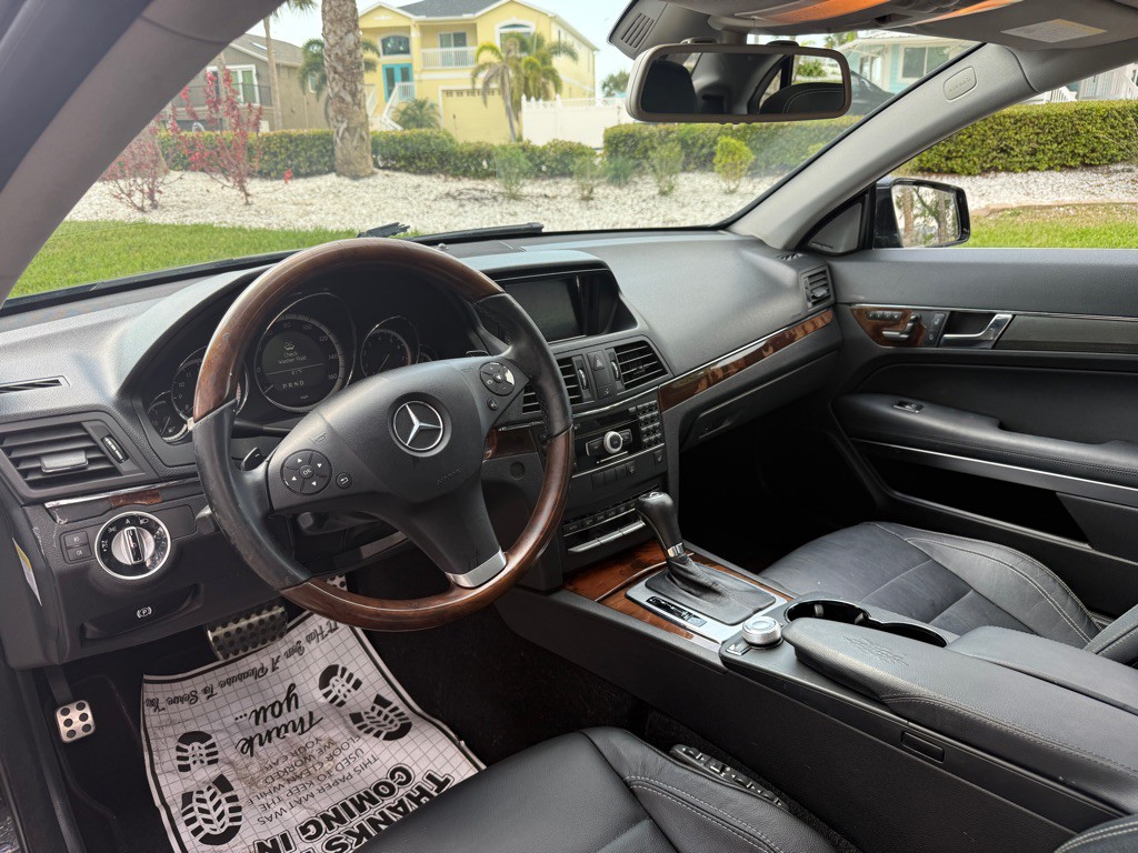 2011 Mercedes-Benz E-Class Image 10
